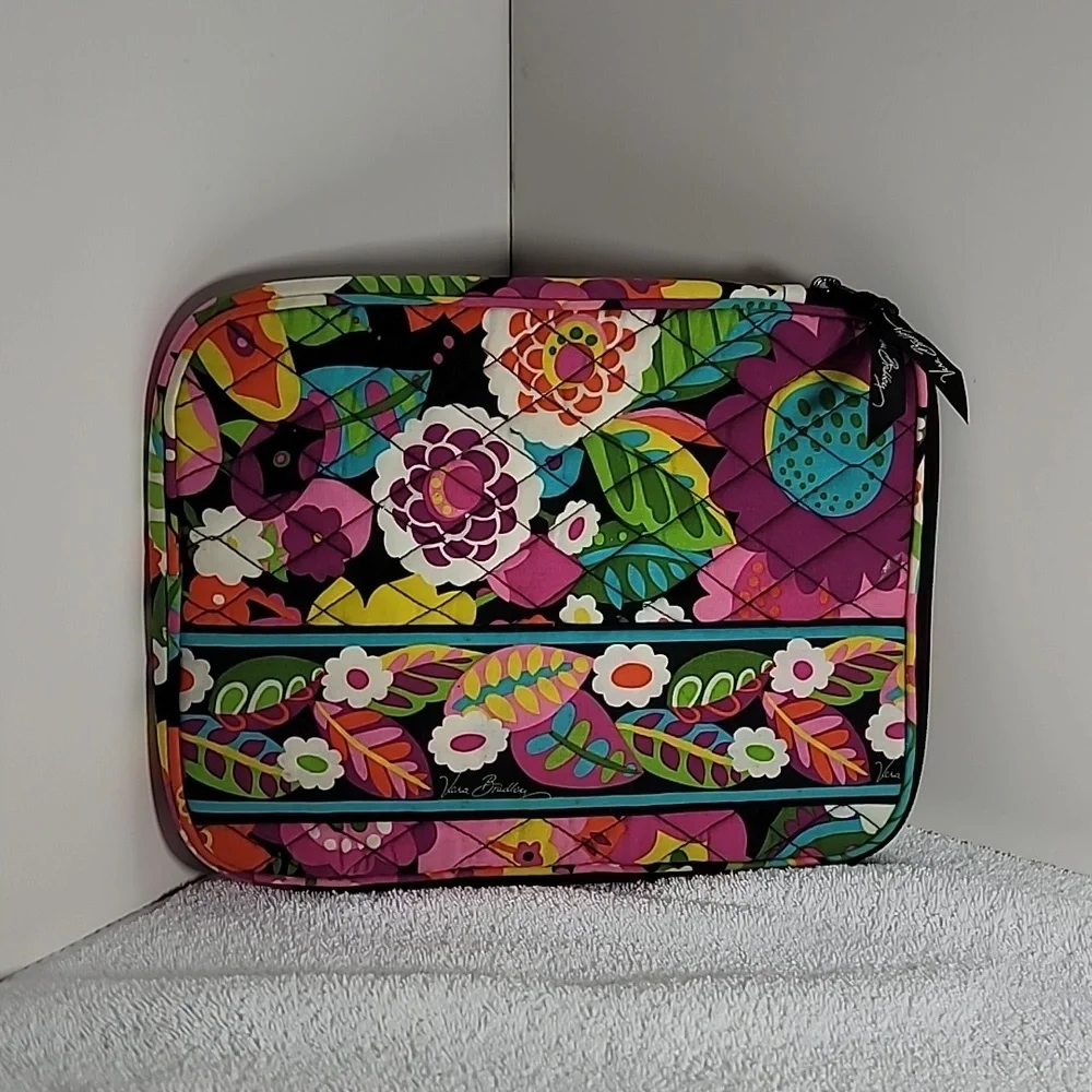 Vera Bradley ipad/tablet case